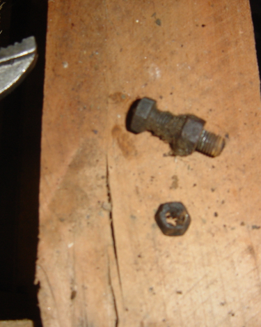 Land-Rover-Series-IIA-Day-8-Chassis-Powerwash-Bulkhead-Misc-019