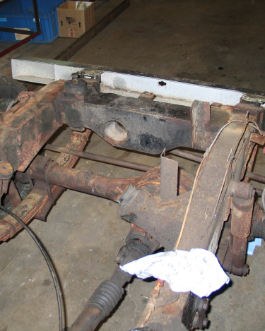 Land-Rover-Series-IIA-Day-9-Engine-Out-26