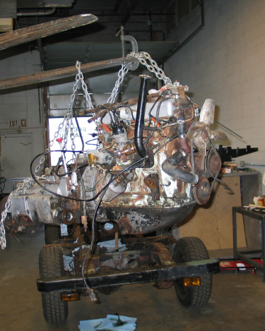 Land-Rover-Series-IIA-Day-9-Engine-Out-30