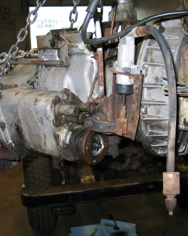 Land-Rover-Series-IIA-Day-9-Engine-Out-33