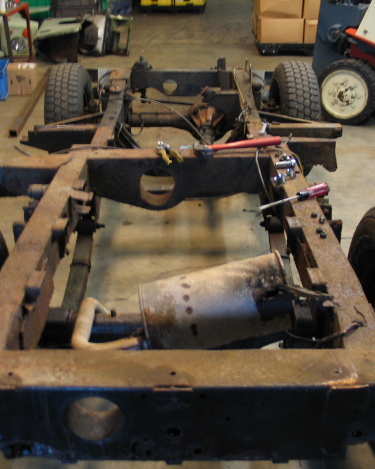 Land-Rover-Series-IIA-Day-9-Engine-Out-54