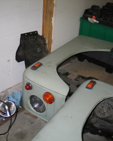 Land-Rover-Series-IIA-Day-9-Engine-Out-62