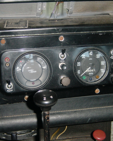 Land-Rover-Series-IIA-001