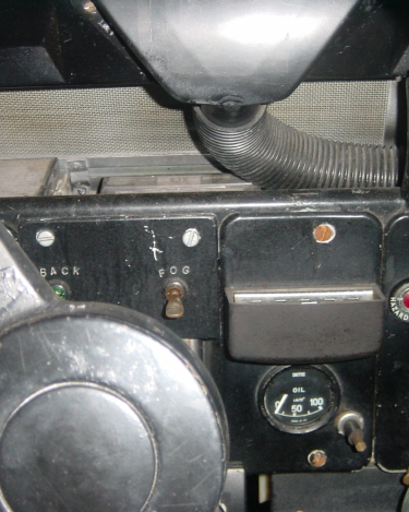 Land-Rover-Series-IIA-002