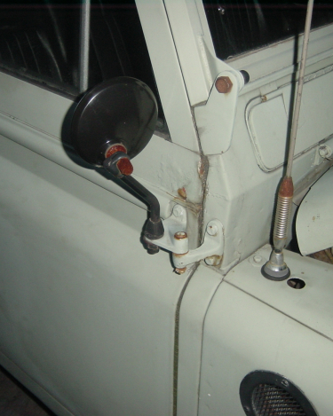 Land-Rover-Series-IIA-054