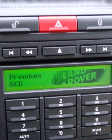 LR2_SE_Interior_26