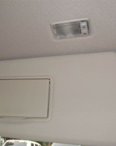 LR2_SE_Interior_78