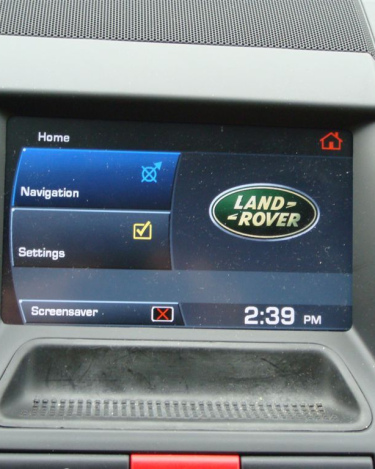 LR2_SE_Interior_8