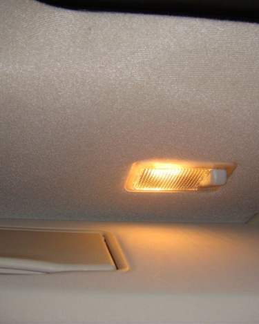LR2_SE_Interior_80