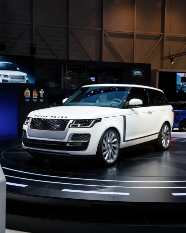 Range-Rover-SV-Coupe-10