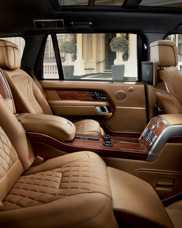 2018-Range-Rover-SVAutobiography-13