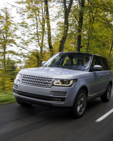 2014-Range-Rover-Hybrid-Media-Preview-12