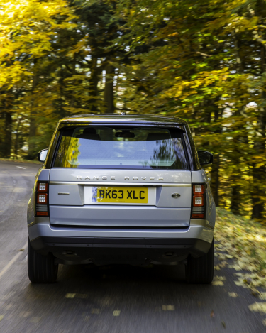 2014-Range-Rover-Hybrid-Media-Preview-14