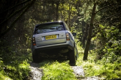2014-Range-Rover-Hybrid-Media-Preview-15