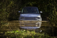 2014-Range-Rover-Hybrid-Media-Preview-16