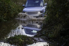 2014-Range-Rover-Hybrid-Media-Preview-17