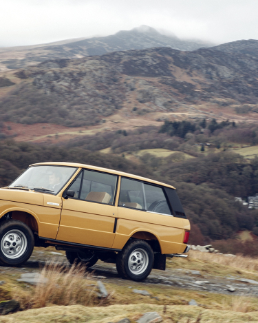Range-Rover-Reborn-Land-Rover-Classic-14