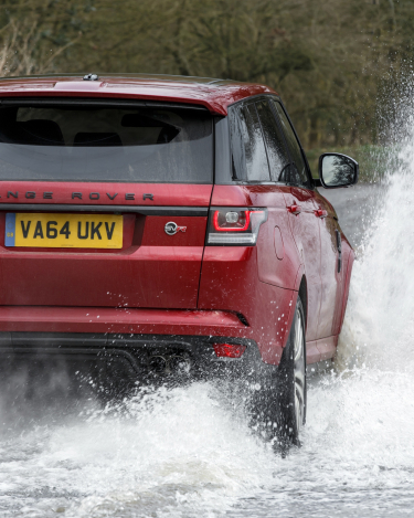 Range-Rover-Sport-SVR-in-Red-16