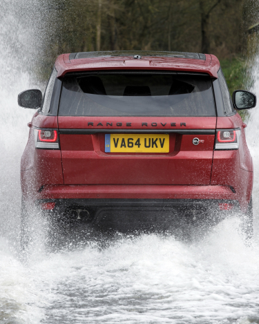 Range-Rover-Sport-SVR-in-Red-19