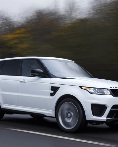 Range-Rover-Sport-SVR-in-White-100