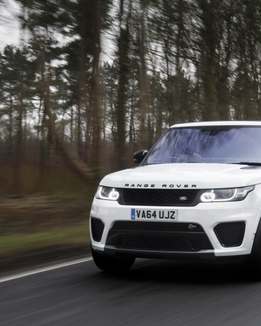 Range-Rover-Sport-SVR-in-White-11
