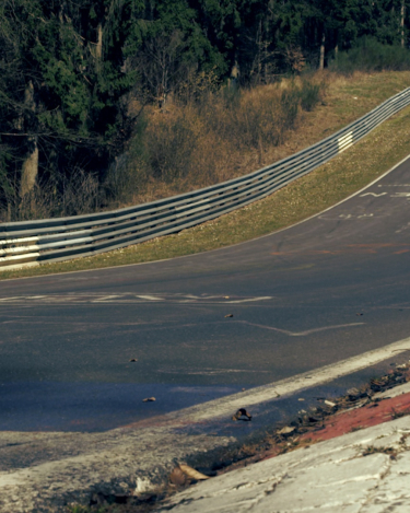 Range-Rover-Sport-SVR-on-the-Ring-3