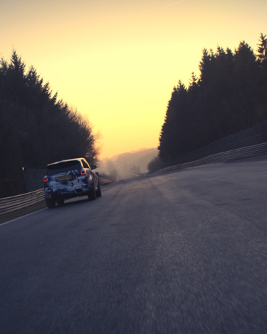 Range-Rover-Sport-SVR-on-the-Ring-4