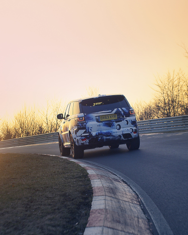 Range-Rover-Sport-SVR-at-Goodwood-5