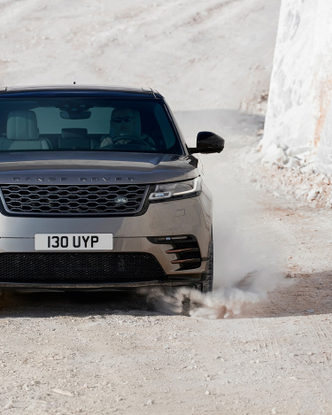 rrvelar18my376glhdprlocationdynamic010317