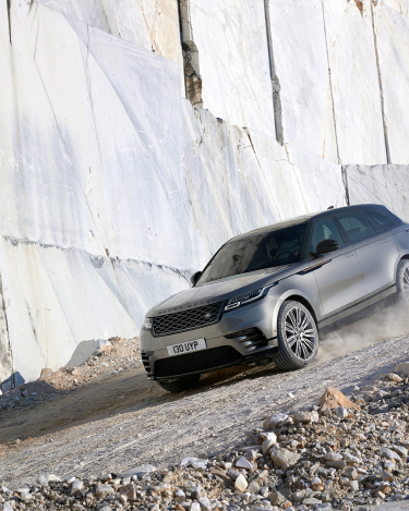 rrvelar18my377glhdprlocationdynamic010317
