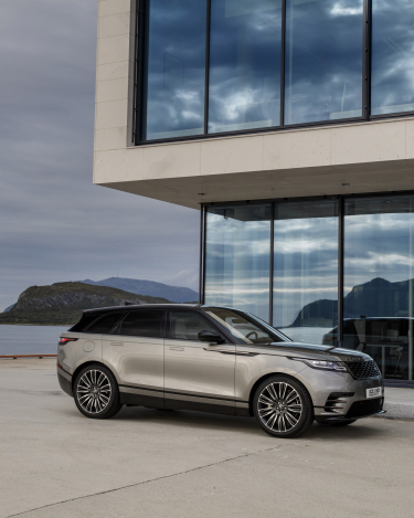 range-rover-velar-first-edition-static-1