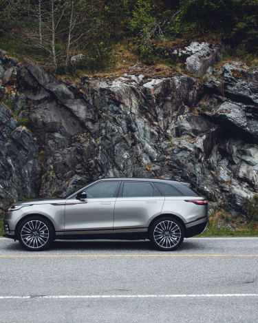 range-rover-velar-first-edition-static-5