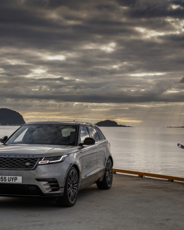 range-rover-velar-first-edition-static-6
