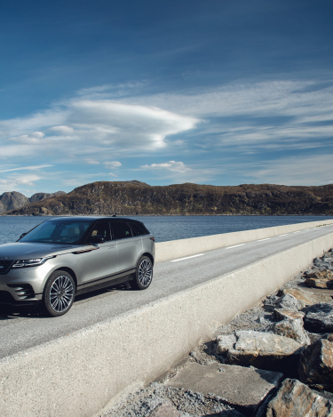 range-rover-velar-first-edition-static-7