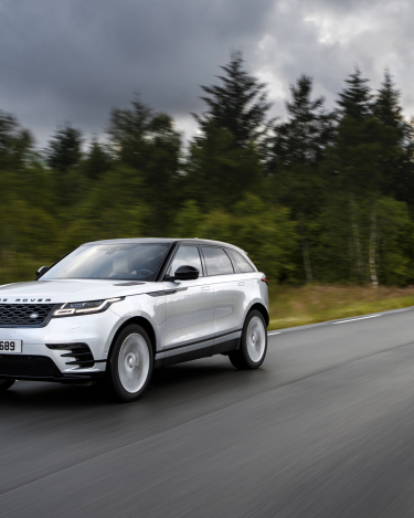 my18-range-rover-velar-28