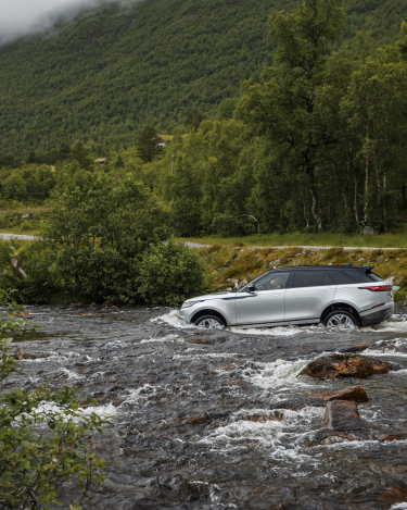 MY18-Velar-Offroad-Norway-10