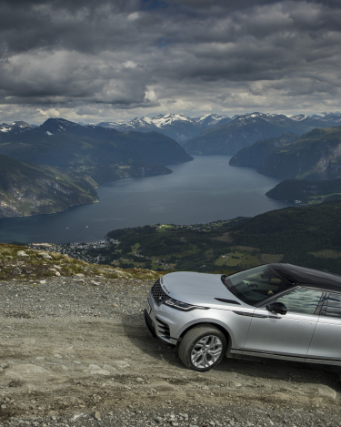 MY18-Velar-Offroad-Norway-4