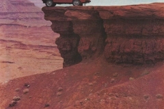 Lots_of_people_use_their_Range_Rovers_just_to_run_down_to_the_corner