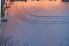 Where_do_you_suppose_they_keep_the_Range_Rover_001