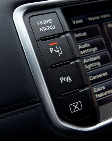 Range_Rover_Evoque_Park_Assist_1