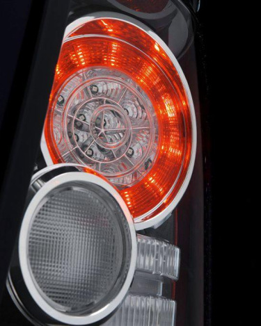 2010_Range_Rover_Sport_012_HR