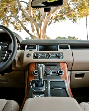 2011_Range_Rover_Sport_4