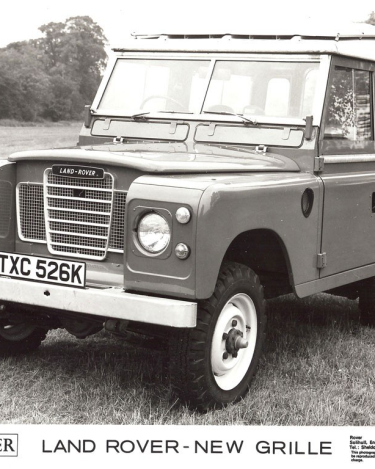 Land_Rover_New_Grille