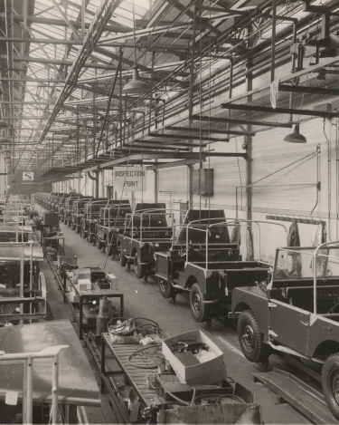 1950s-Solihul-Land-Rover-Production-3