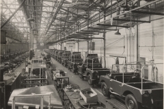 1950s-Solihul-Land-Rover-Production-3
