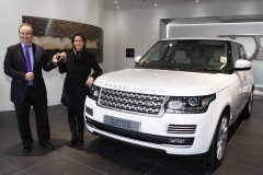 Visitor-Centre-at-Land-Rover-Solihull-1