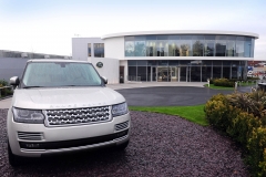 Visitor-Centre-at-Land-Rover-Solihull-5
